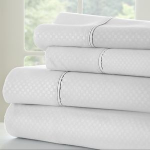 NWT Luxury Linens Premium Checkered Embossed - King - White